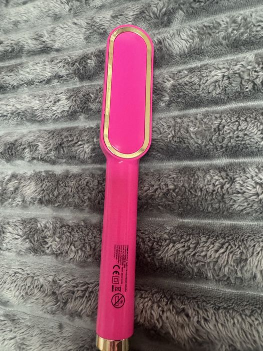 Perie par cu aer cald