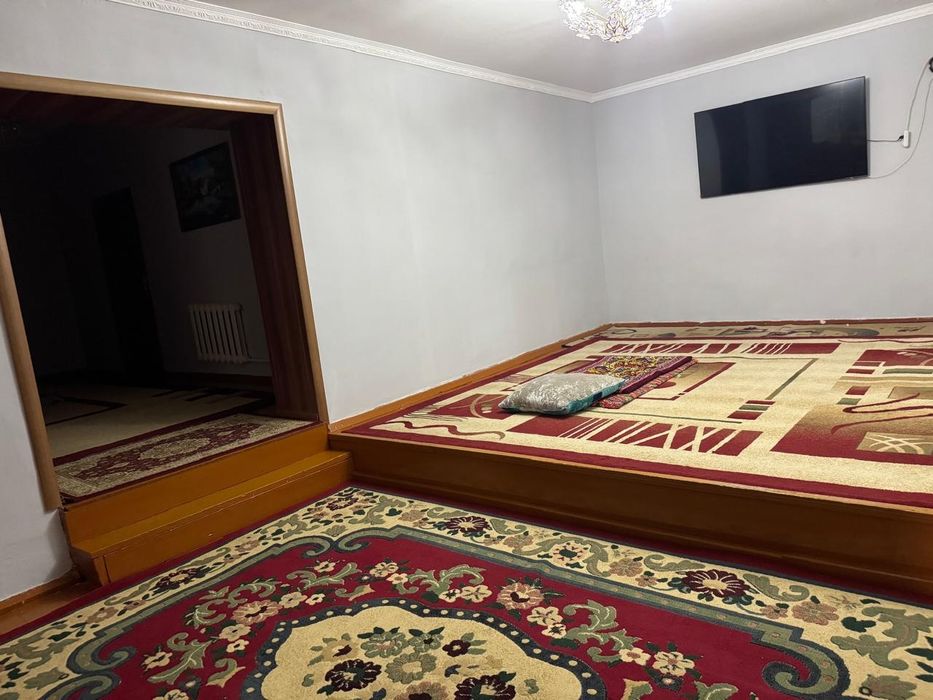 Үй сатылады 8 бөлмелі