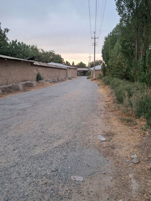 Uy sotiladi 15 sotih