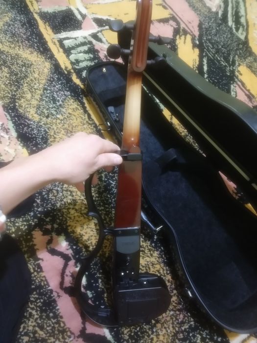 Skripka Yamaha sv 130 yangisi