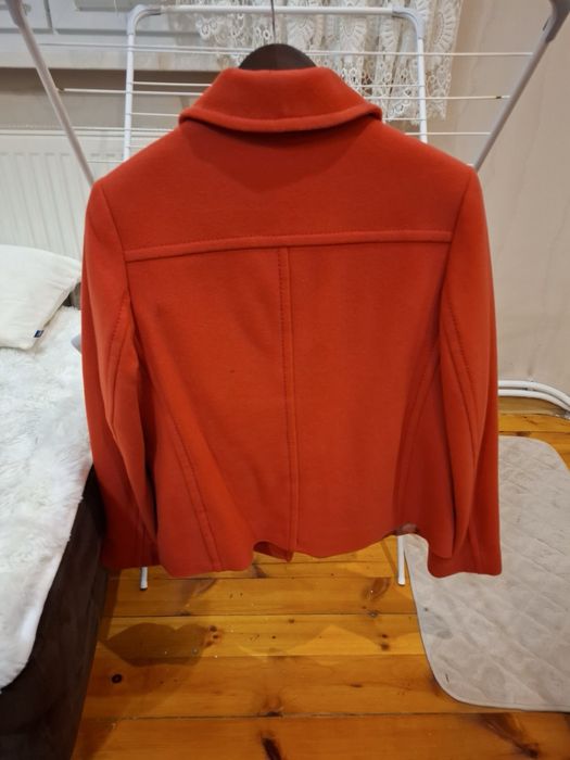 Червено дамско палто