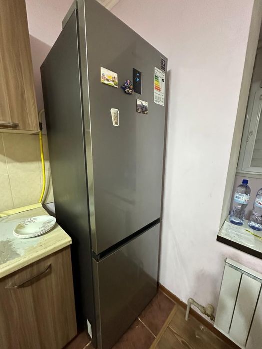Продается холодильник самсунг