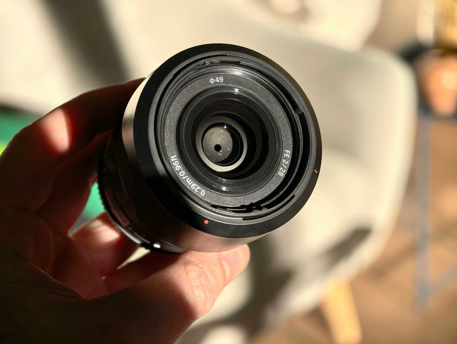 Sony FE 28mm f2.0
