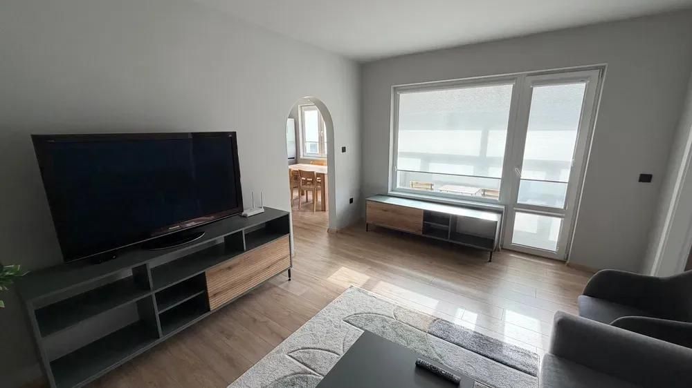 Дава се под наем Двустаен апартамент в Варна, Цветен квартал - 65 кв.м за 657.9 € - Снимка #5