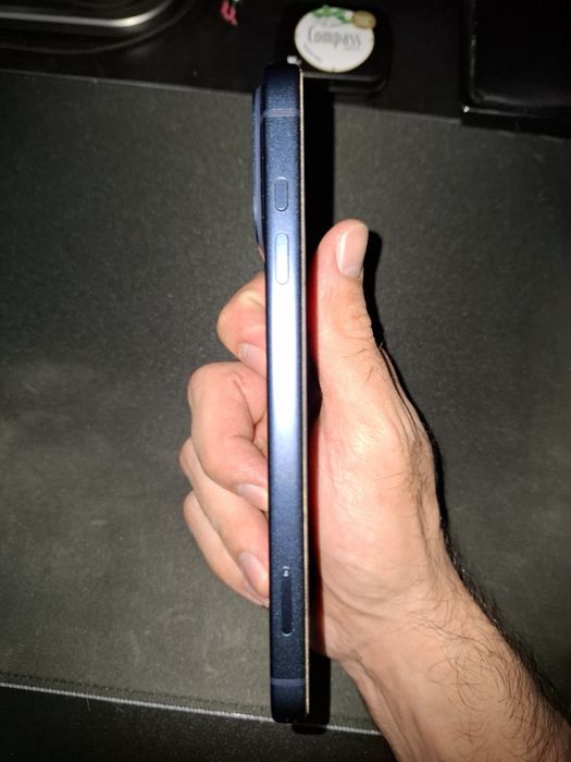 Iphone 17 pro max 256gb 98% капацитет на батерията. С документи и остатъчна гаранция до 16 октомври