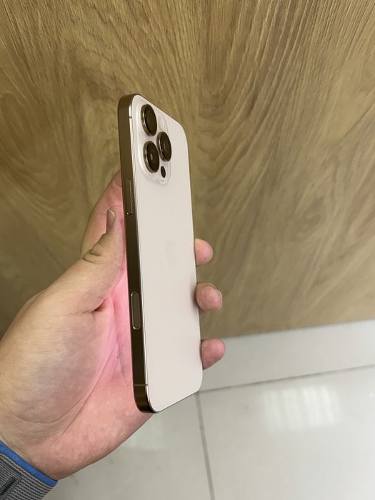 Айфон 16 про мах 512