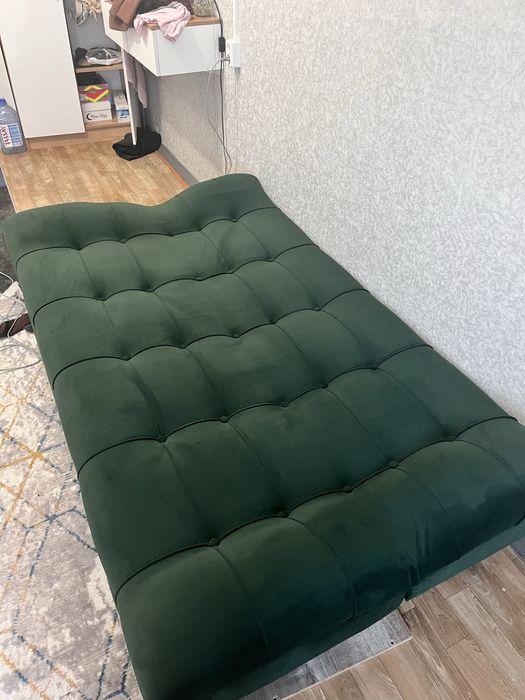 Продается новую тахту.