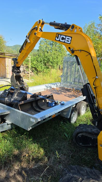 De inchiriat Miniexcavator 2.7 tone  JCB 26C-1 NOU si/sau remorca