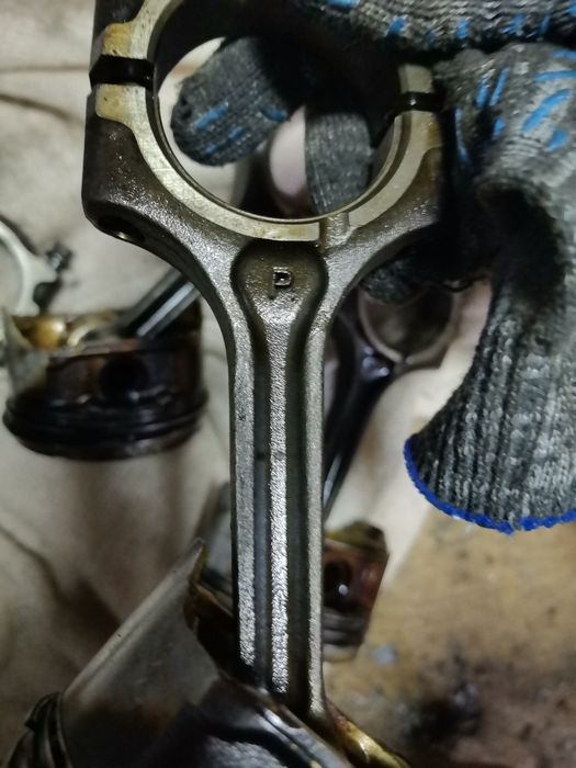 Мазда Кронос 1.8,FP, коленвал, поршневая.