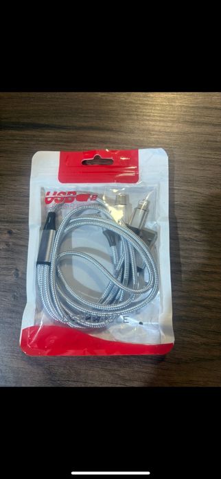 Зарядно за телефон, мултифункционален кабел за зареждане