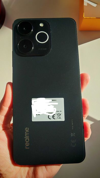 Продавам чисто нов Realme note 70T с гаранция 2 години