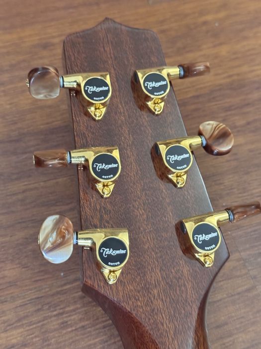 Электроакустическая гитара TAKAMINE TSF 40C