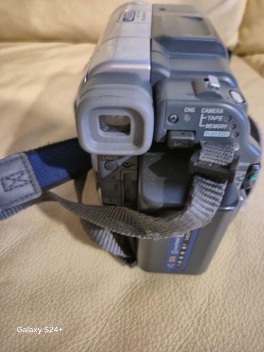 Видеокамера Sony DCR-TRV460E PAL + кассеты