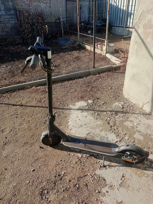 Продам электросамокат