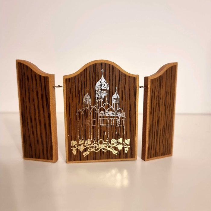 Icoana triptic de la Sfanta Manastire Lainici cu Fecioara Maria