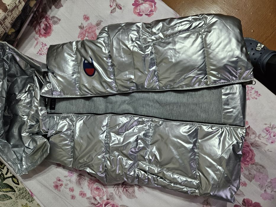 Свитер, безрукавка, по 2000.