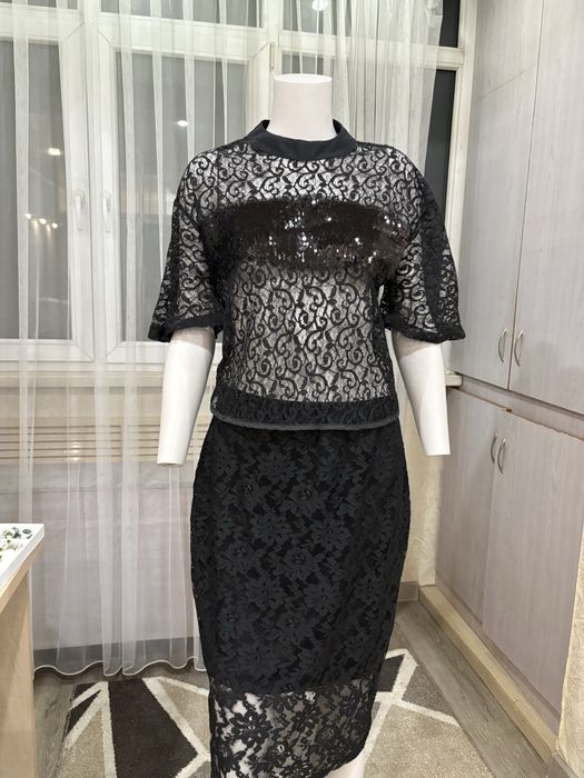 Продам нарядные платья