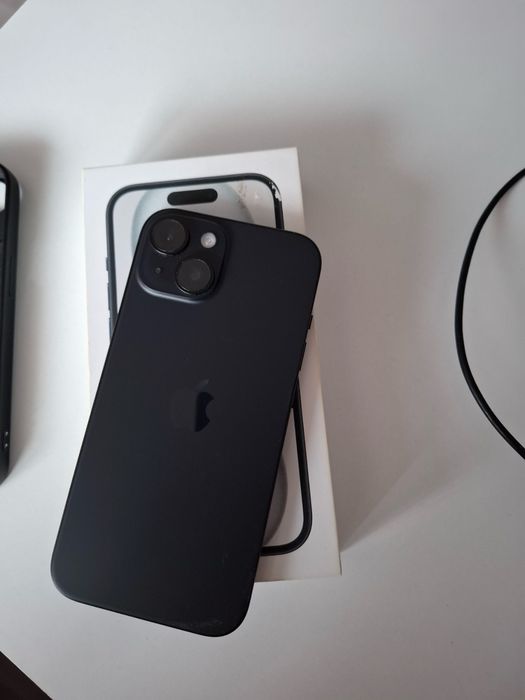Iphone 15 128 GB черен
