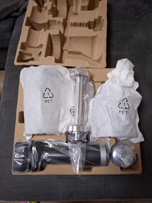 Нов безжичен блендер KitchenAid с аксесоари