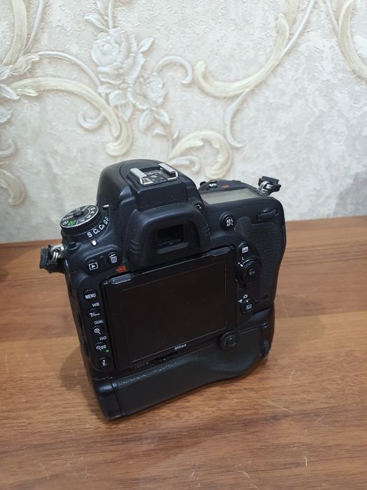 Продам Nikon D750 body