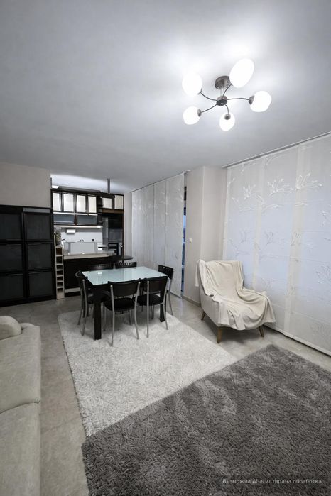 Дава се под наем Тристаен апартамент в Пловдив, Тракия - 97 кв.м за 548.25 € - Снимка #1