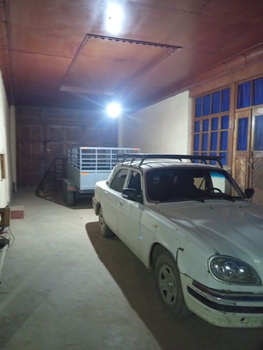 Volga 31105 va piresep sotiladi