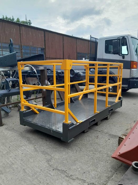 Nacelă standard compatibilă cu Manitou și stivuitoare