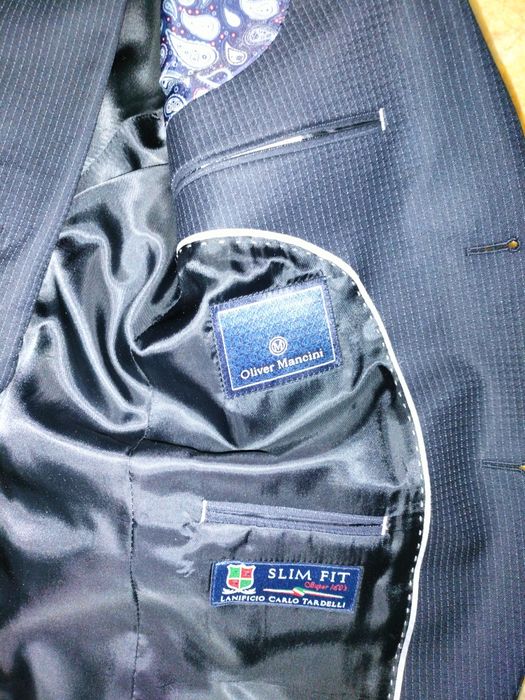 Продам костюм 46-48 размер