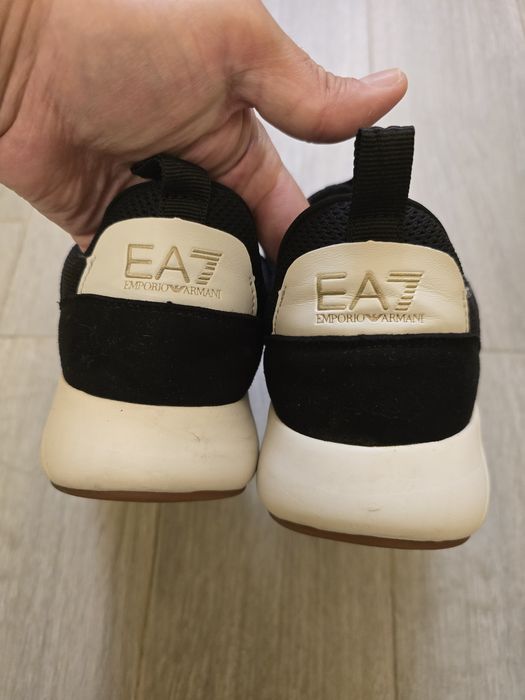 Adidași armâni impecabili