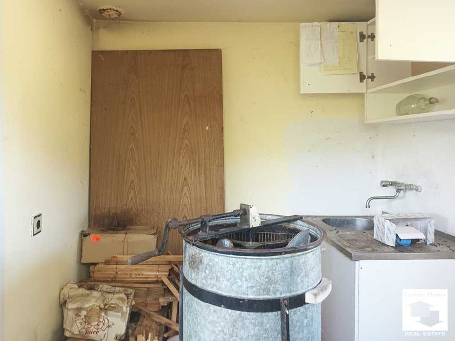 Продава се Къща в с. Буковец, Област Велико Търново - 25 кв.м за 980 €/кв.м - Снимка #2