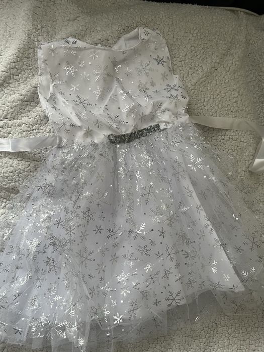 Продам костюм снежинки