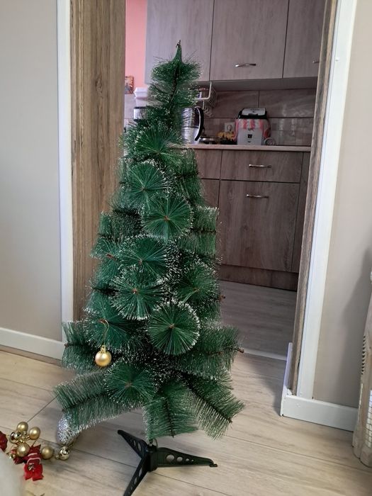 Изкуствена коледна елха  90см. със стойка