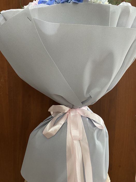 Свежий  букет  продам . Безторг