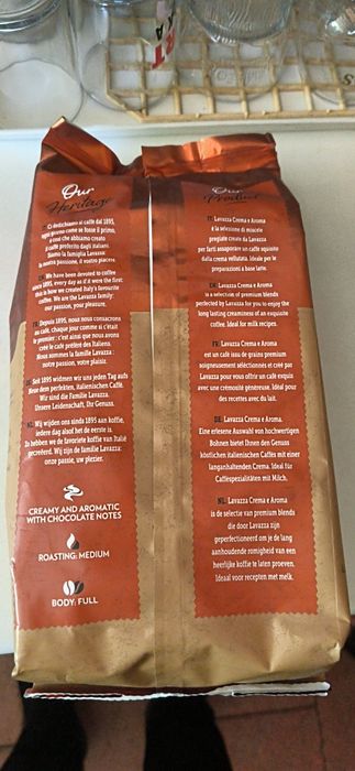 190 килограма LavAzza crema e Aroma original