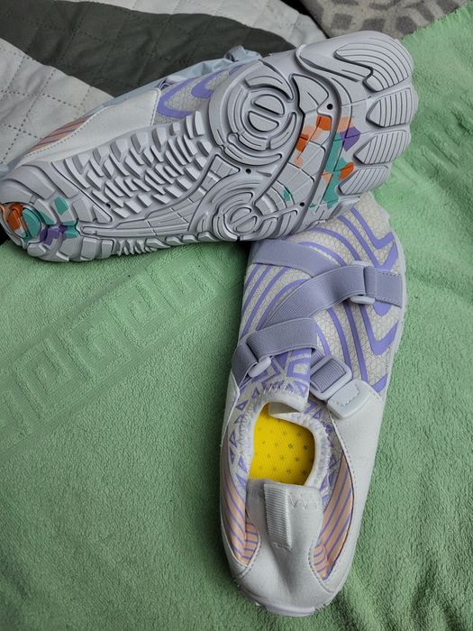 Аквасоки, акваобувь, коралки, аквашузы