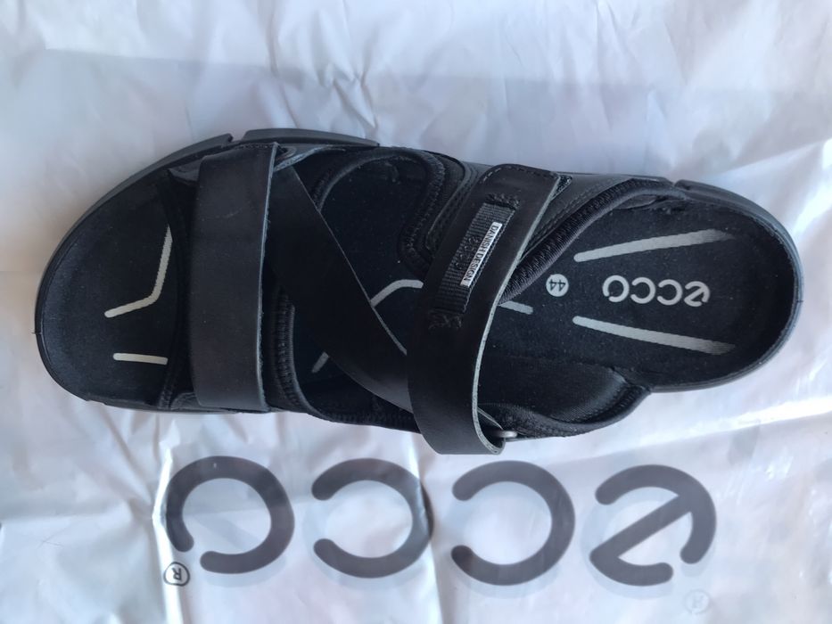 Продам сандалии ECCO