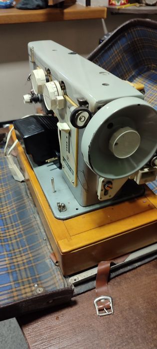 Швейная машинка чайка 3