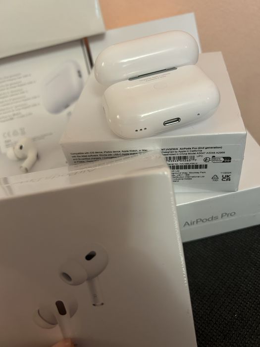 Airpods Pro 2 gen Apple Airpods pro Airpds pro 3 / Iphone
