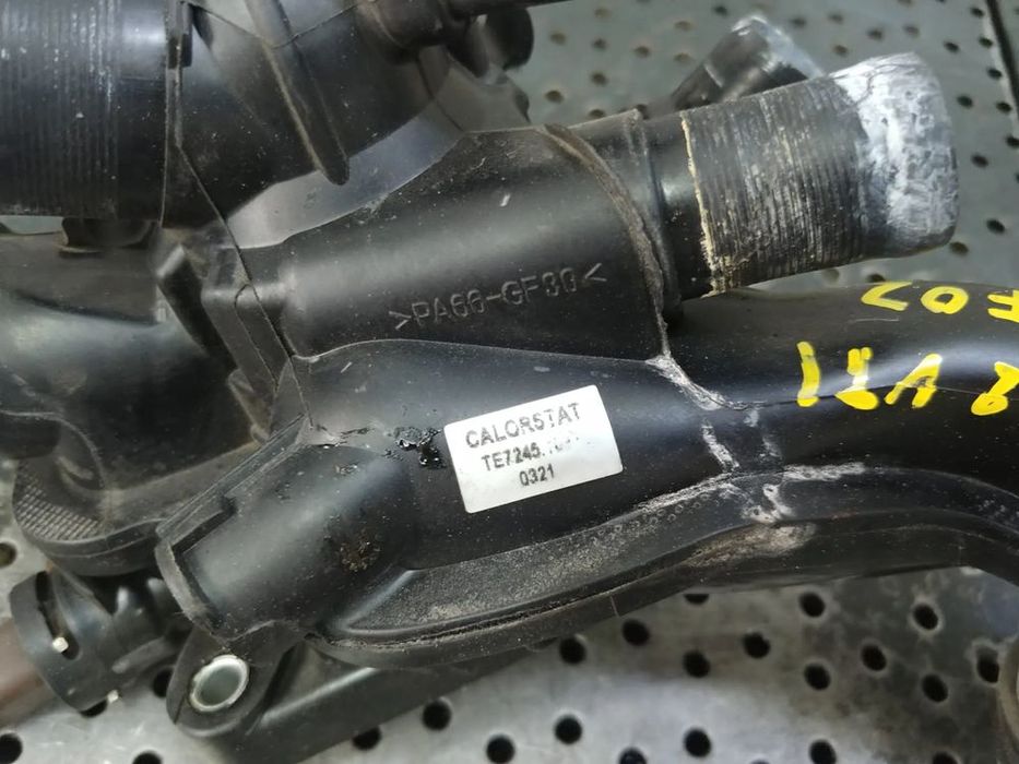 carcasa termostat 1.2 vti peugeot 208