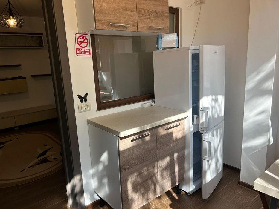 Apartament 3 camere , zona tomis 2 Constanra