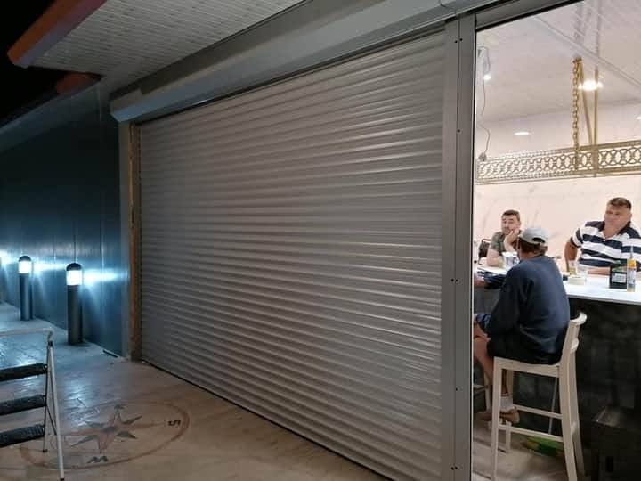 Usi tip rulou aluminiu