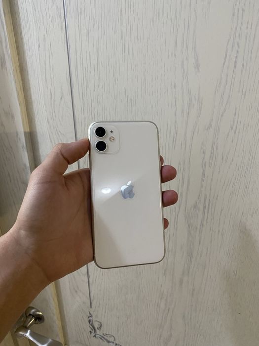 Продам iPhone 11 64gb в хорошем состоянии