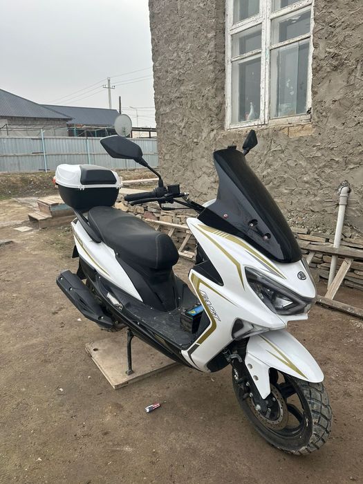 Макси мопед сатылады (скутер)