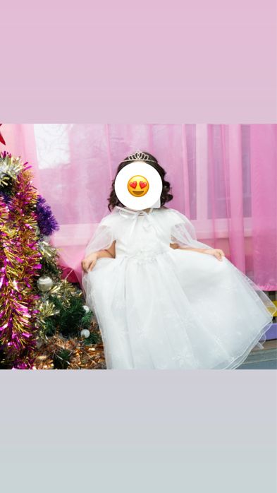 Платье белое снежинка