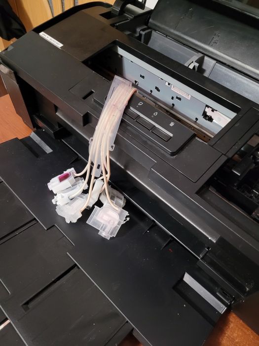 Vând Epson l1800 DTF în perfecta stare de functionare