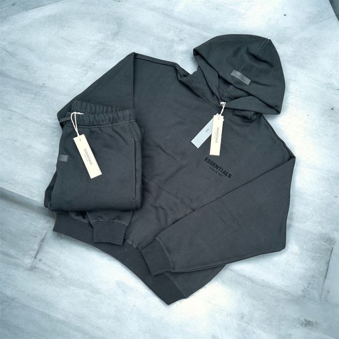 •Essentials Tracksuit Complet•