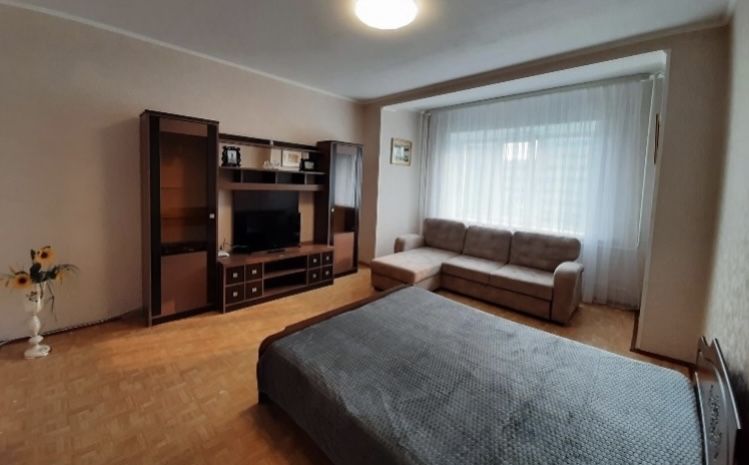 Квартира посуточно Республика 5