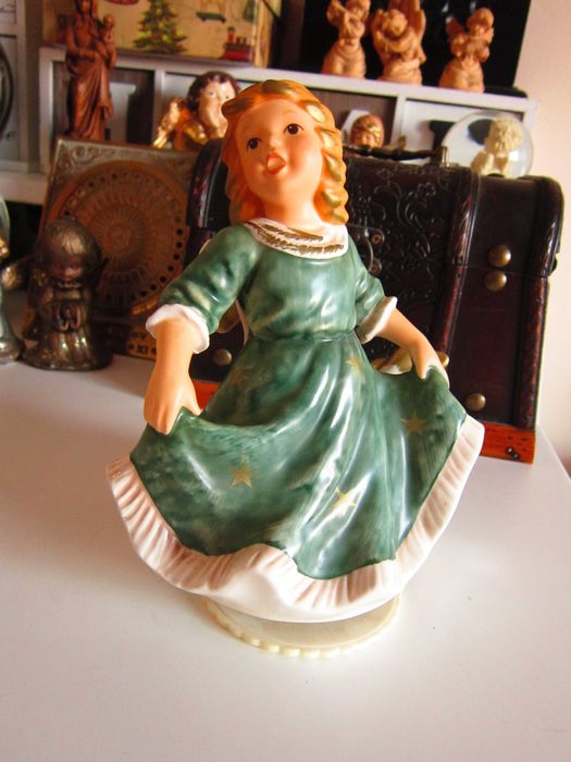cadou rar Goebel Hummel Inger muzical "White Christmast"