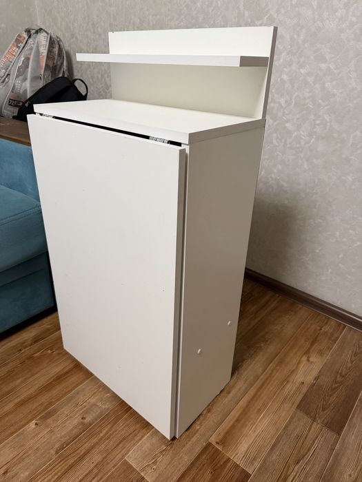 Маникюрный стол. Раскладной