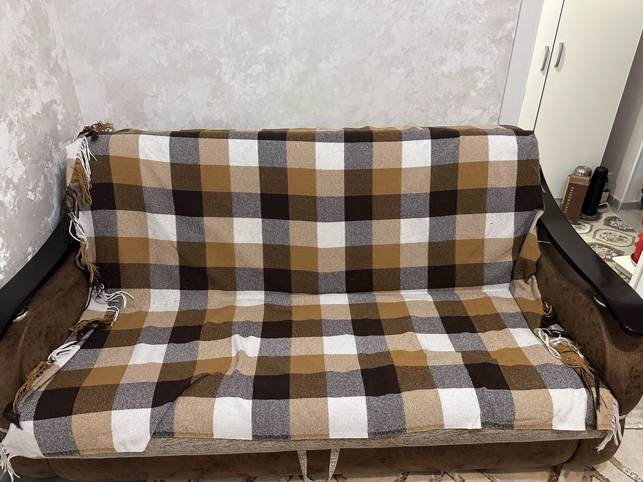Продам диван (складной)